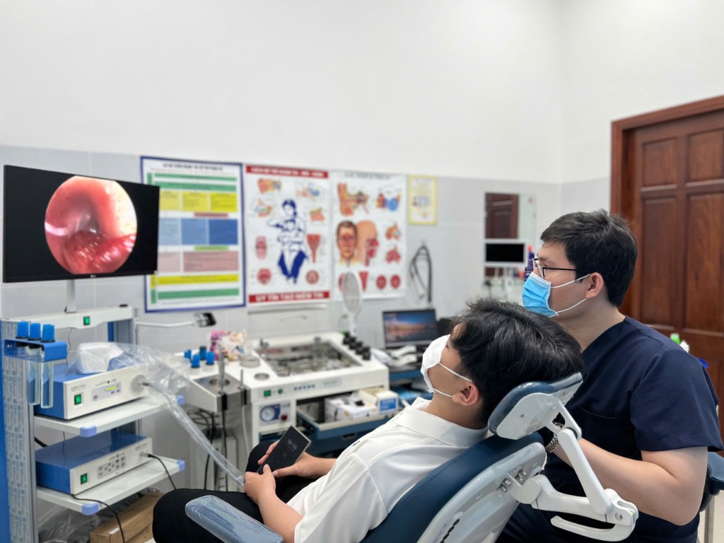 Tư vấn và giải thích bệnh lý